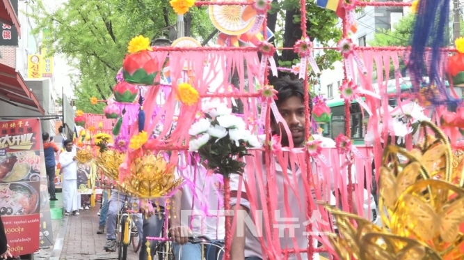 외국노동자 모두 하나 된 안산 부처님오신날 축제